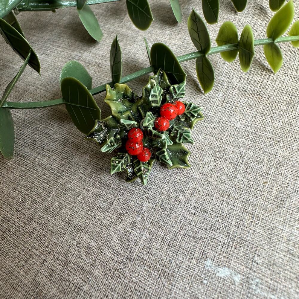Vintage Holly Berry Ceramic Brooch Festive Christmas Red Green Holiday Pin